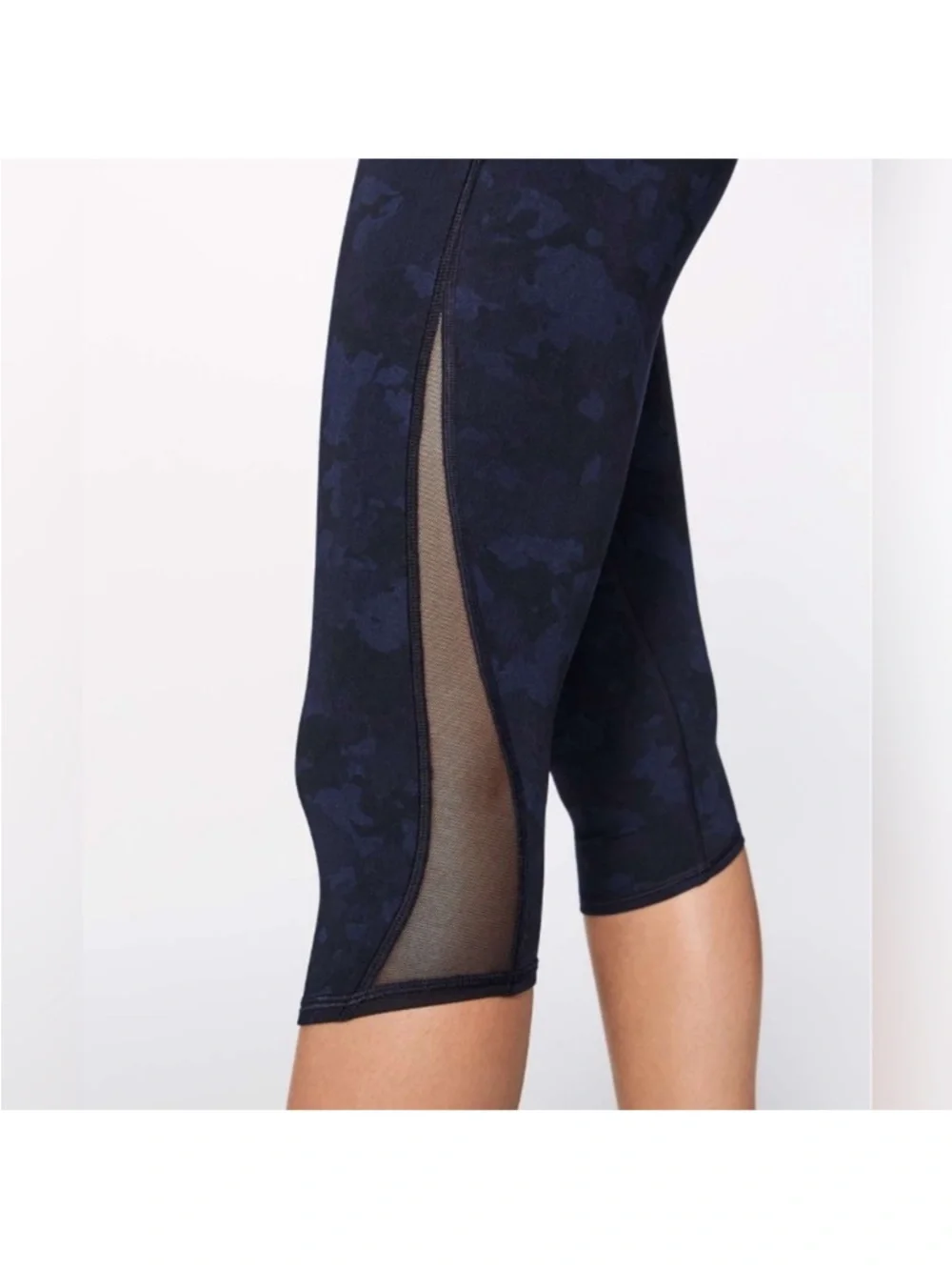 Lululemon Train Times Crop 16” Midnight Navy Camo Mesh Panel Leggings Size 6 - Picture 3 of 7